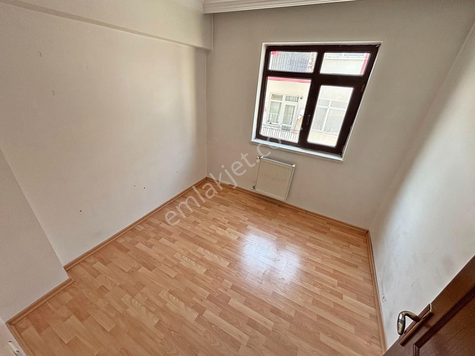 4+1 Katta Tek Daire 4. Kat Asansörlü Ana Cadde Yakını 2 Balkonlu - Görsel 13