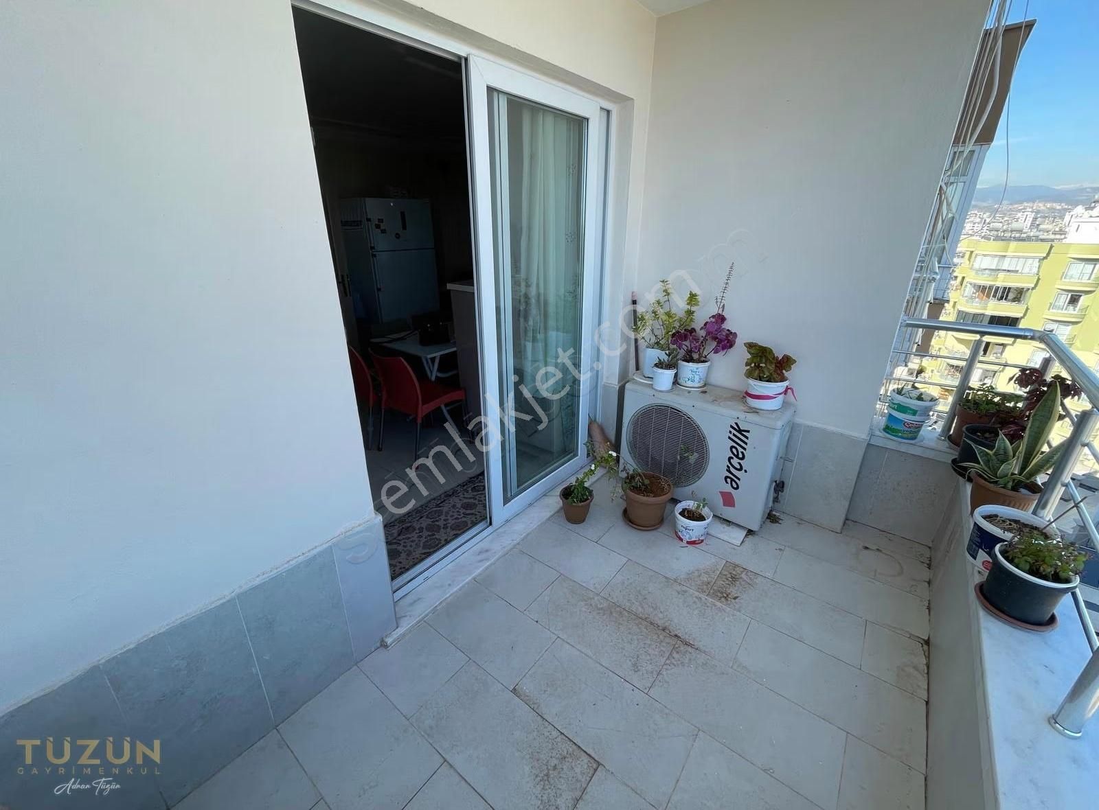 Tüzün'den Menderes'te Deniz Manzaralı Geniş 3+1 Satılık Daire - Görsel 23