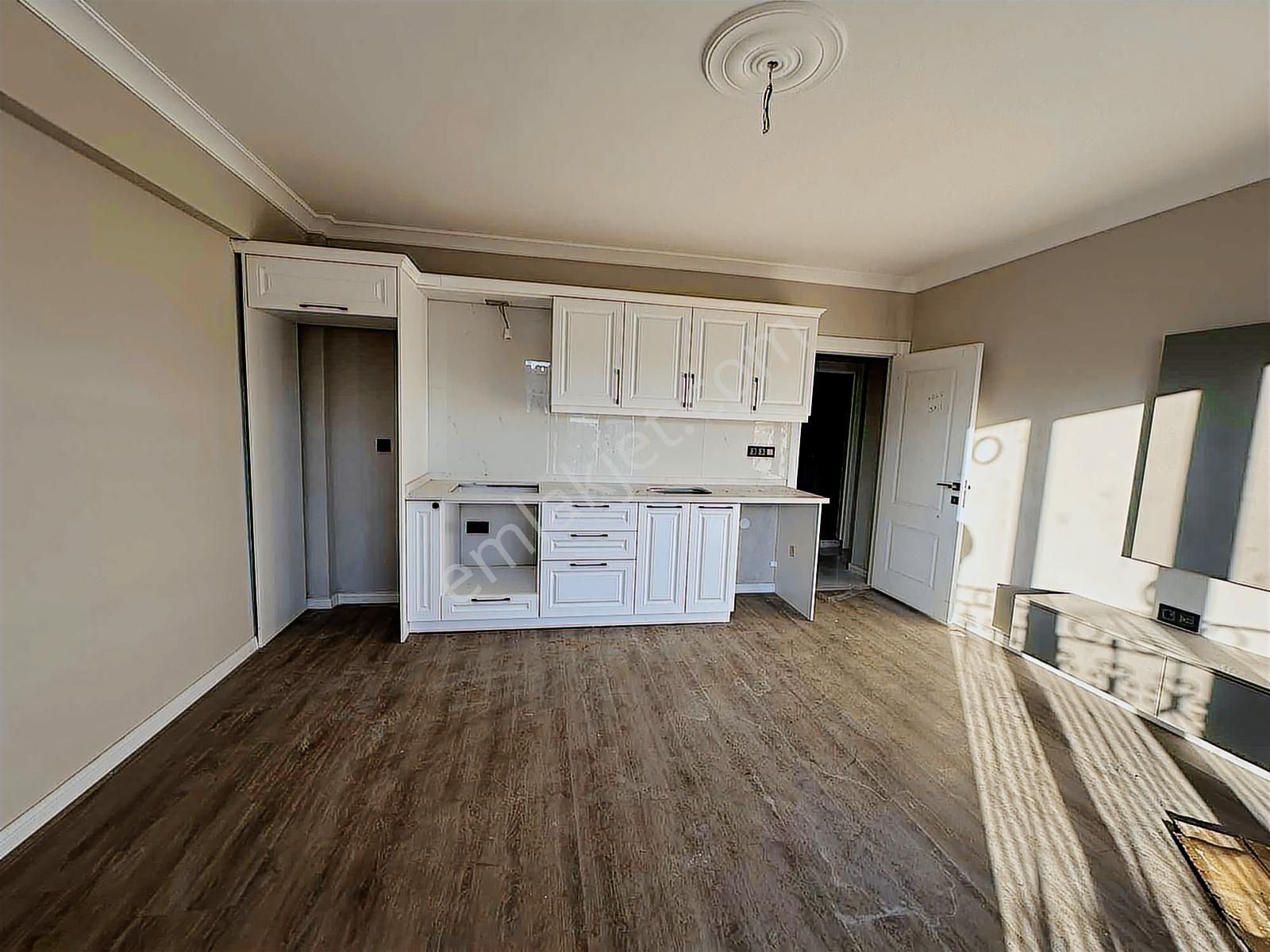 Dere Gayrimenkulden Tramvaya 300 Metre Mesafede Fırsat 2+1 - Görsel 22