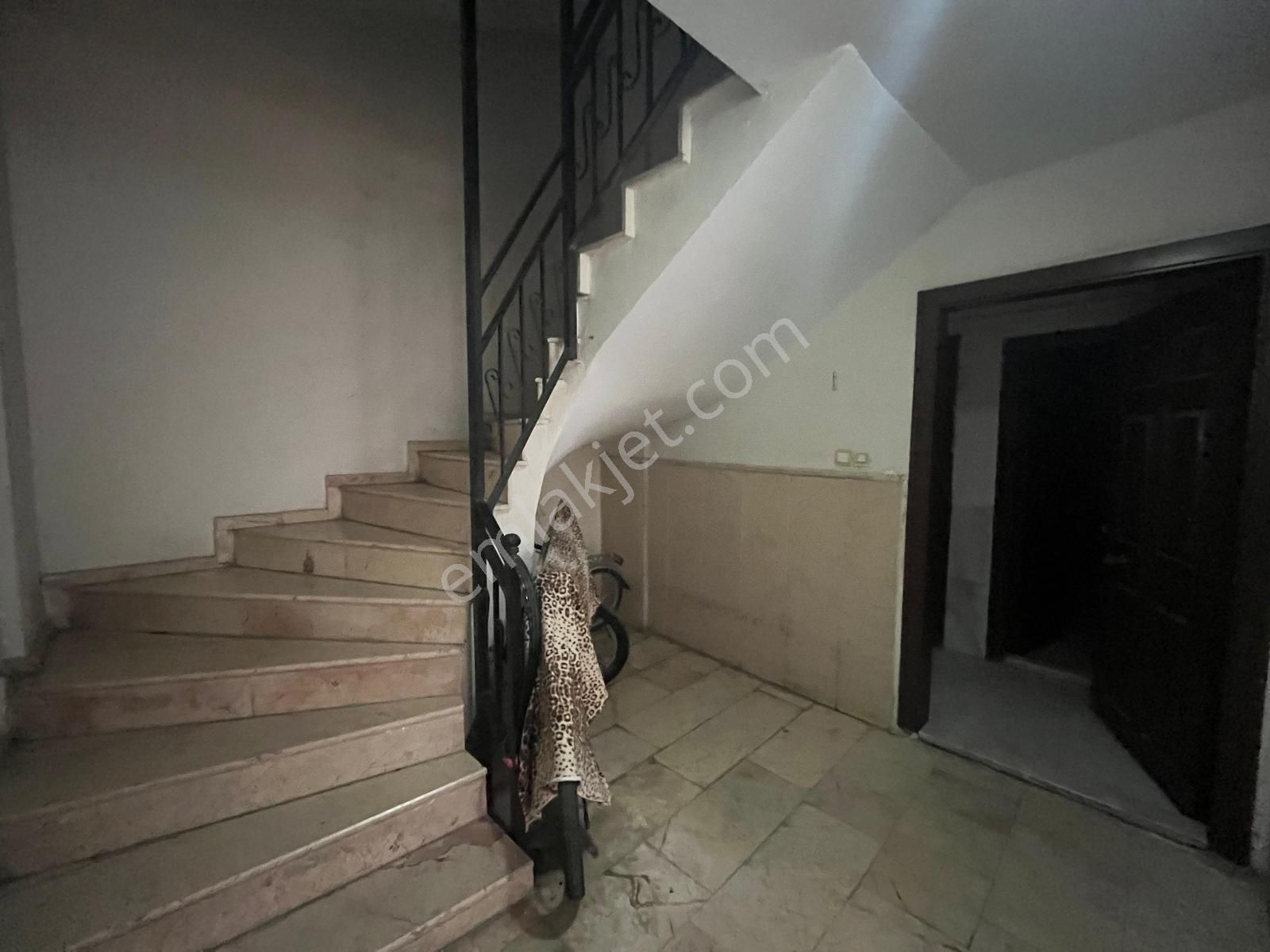 Bess'den Kırmızıtoprak Mah. Giriş Katı Kiralık 2+0 Daire - Görsel 2