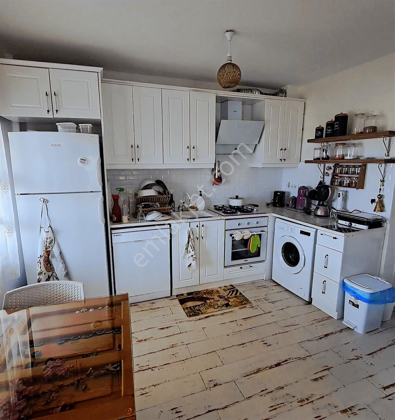 Mordoğan'da Panoramik Deniz Manzaralı Fırsat Villa - Görsel 27