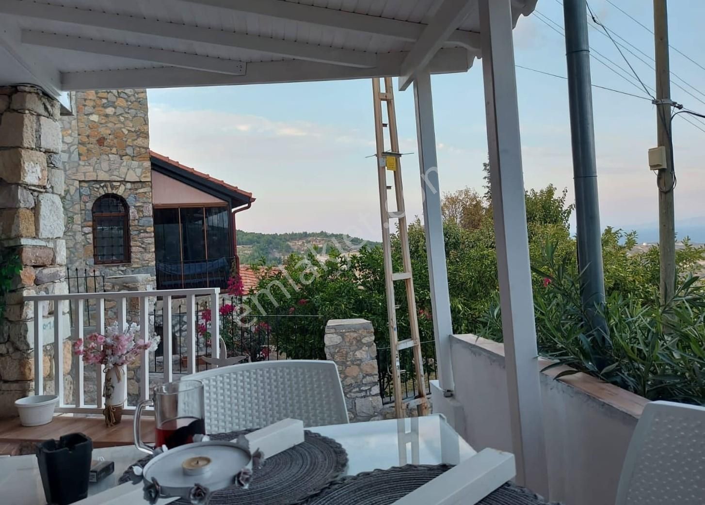 Mordoğan'da Panoramik Deniz Manzaralı Fırsat Villa - Görsel 4