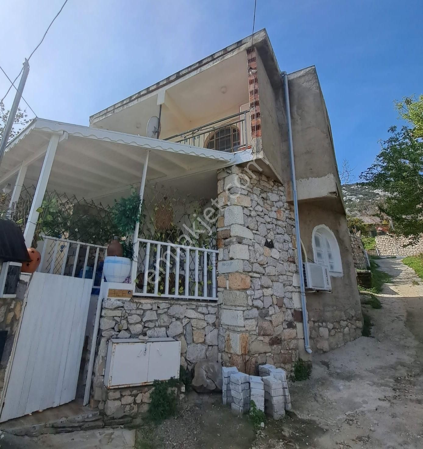 Mordoğan'da Panoramik Deniz Manzaralı Fırsat Villa - Görsel 29