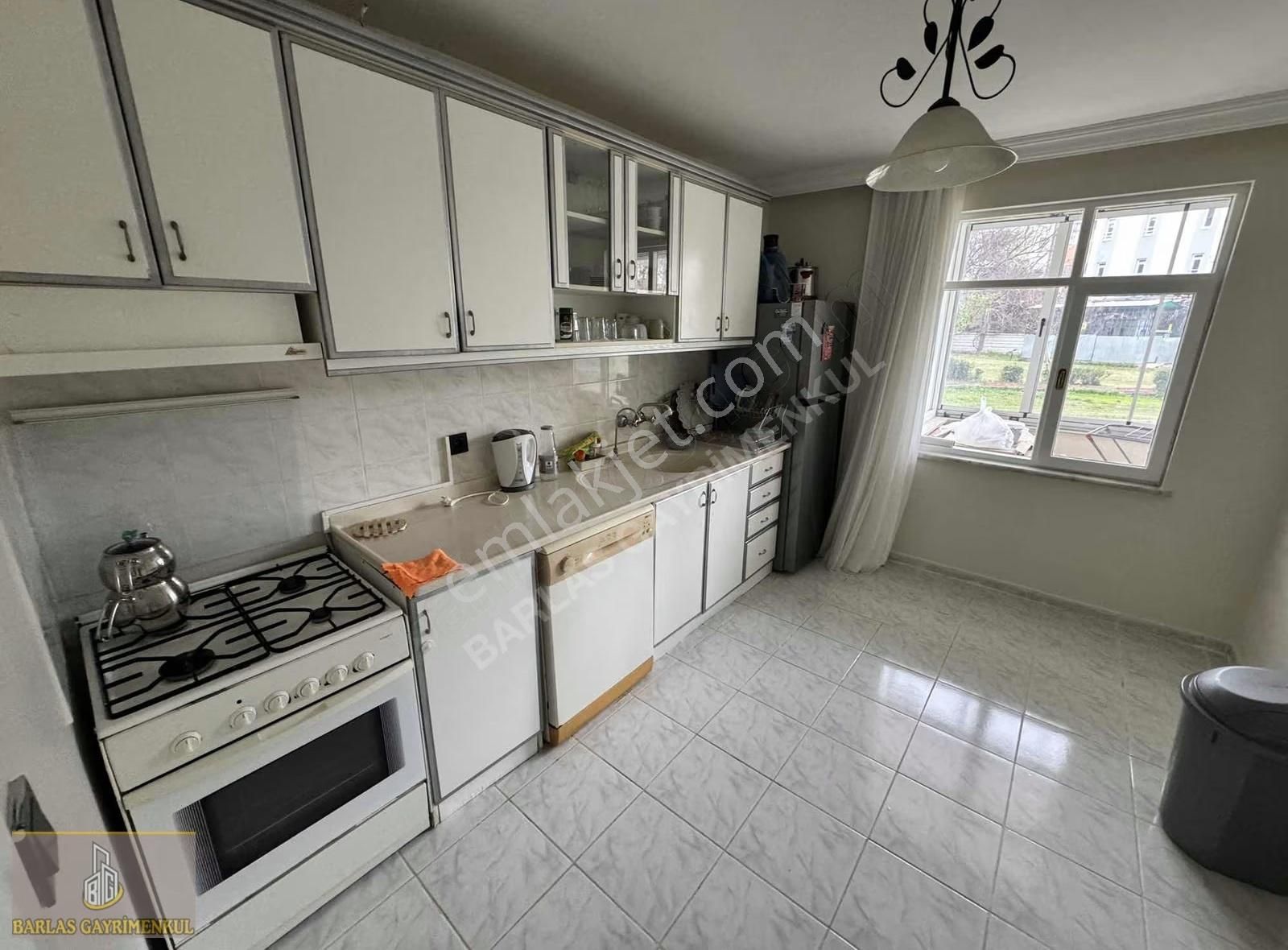 Muratpaşa Yeşilbahçe Mahallesinde Eşyalı Geniş Kiralık 1+1 Daire - Görsel 23