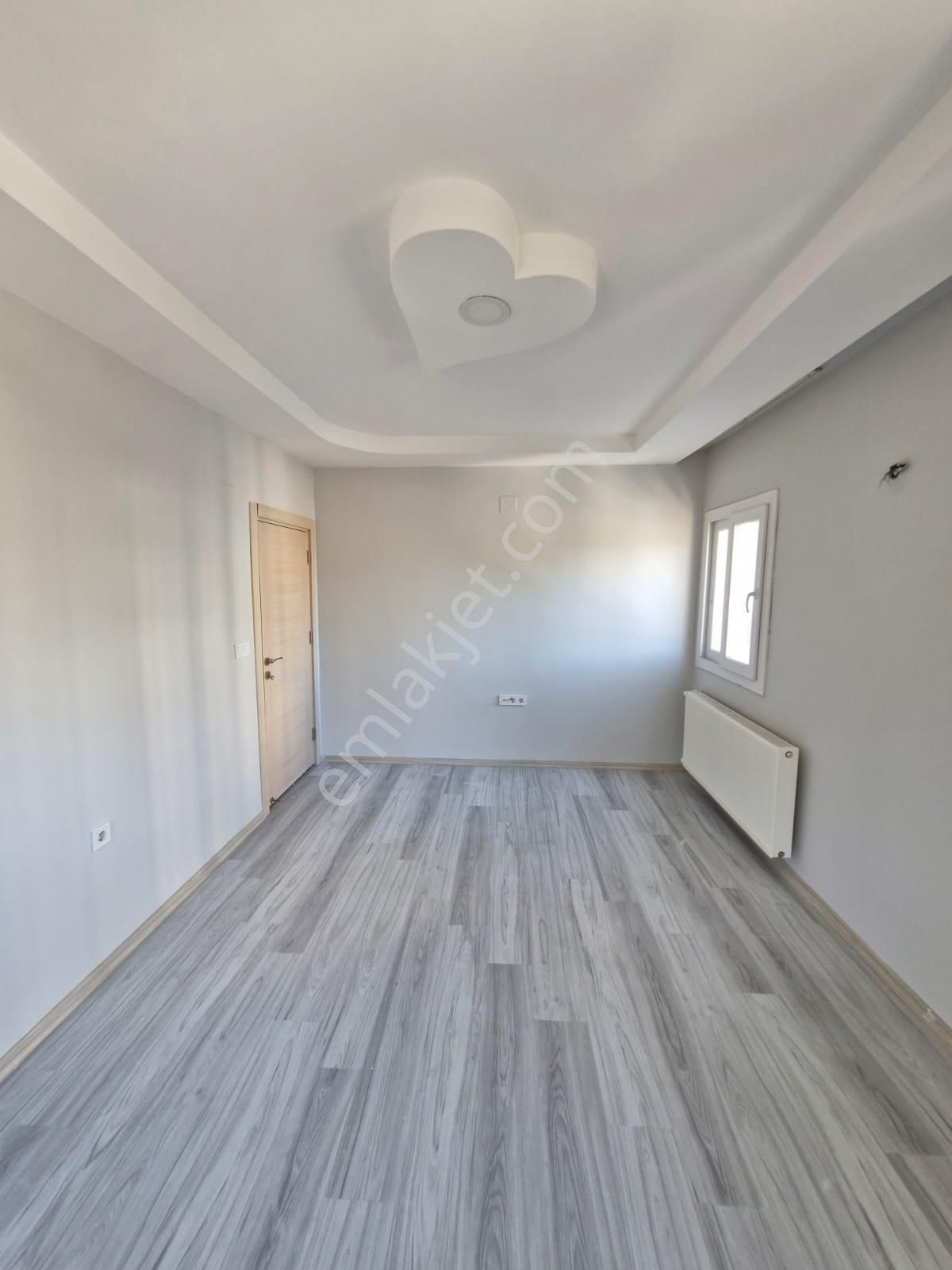 100.yılda 2+1 Açık Mutfaklı Doğalgazlı Az Katlı Kiralık Daire - Görsel 14