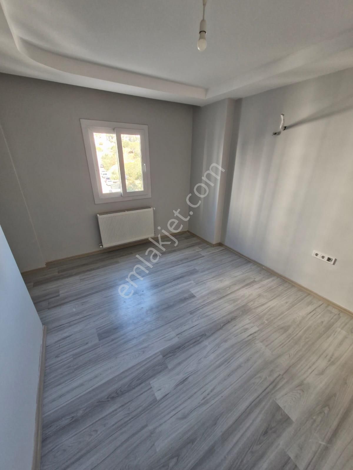 100.yılda 2+1 Açık Mutfaklı Doğalgazlı Az Katlı Kiralık Daire - Görsel 5
