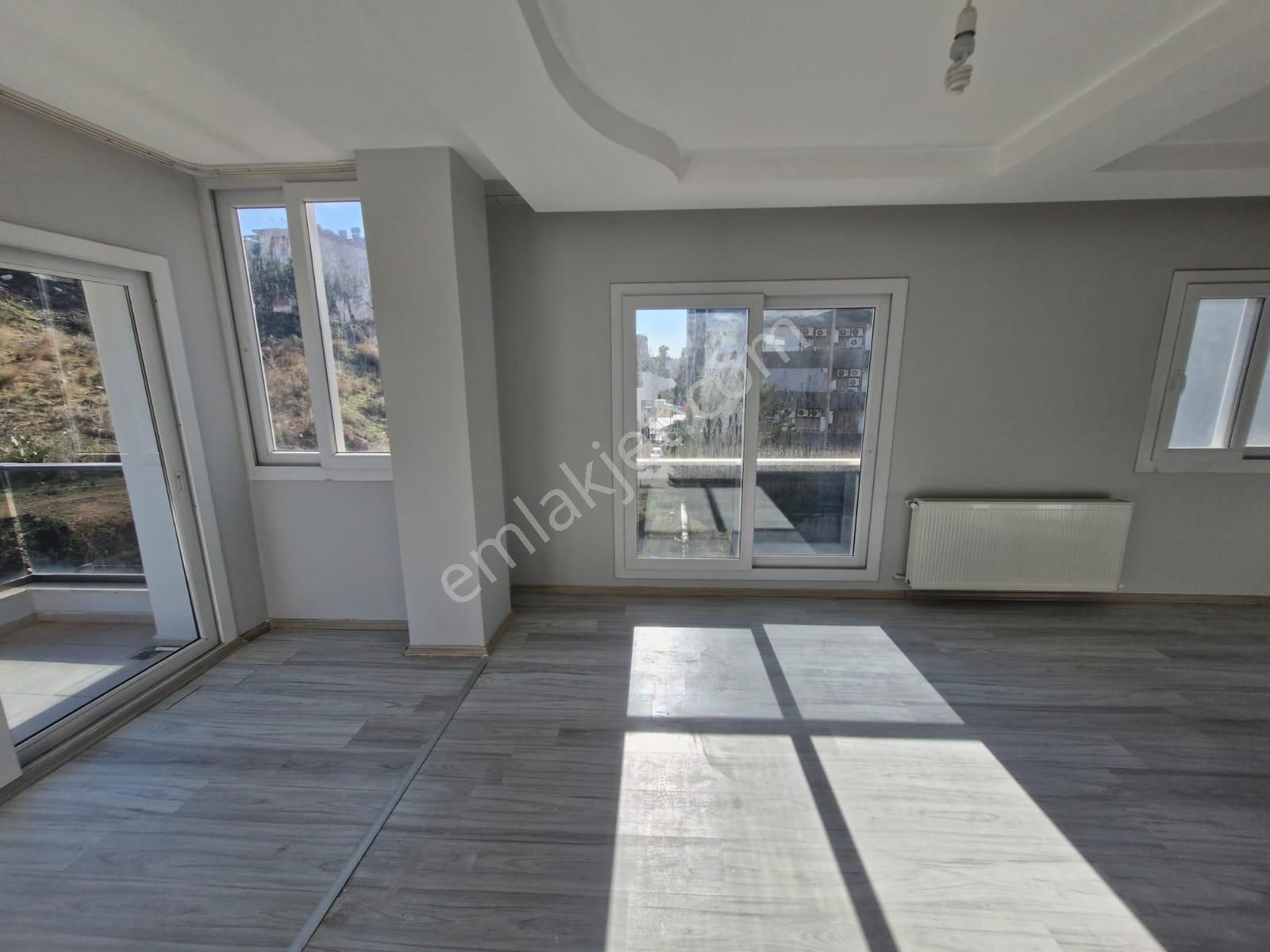 100.yılda 2+1 Açık Mutfaklı Doğalgazlı Az Katlı Kiralık Daire - Görsel 7