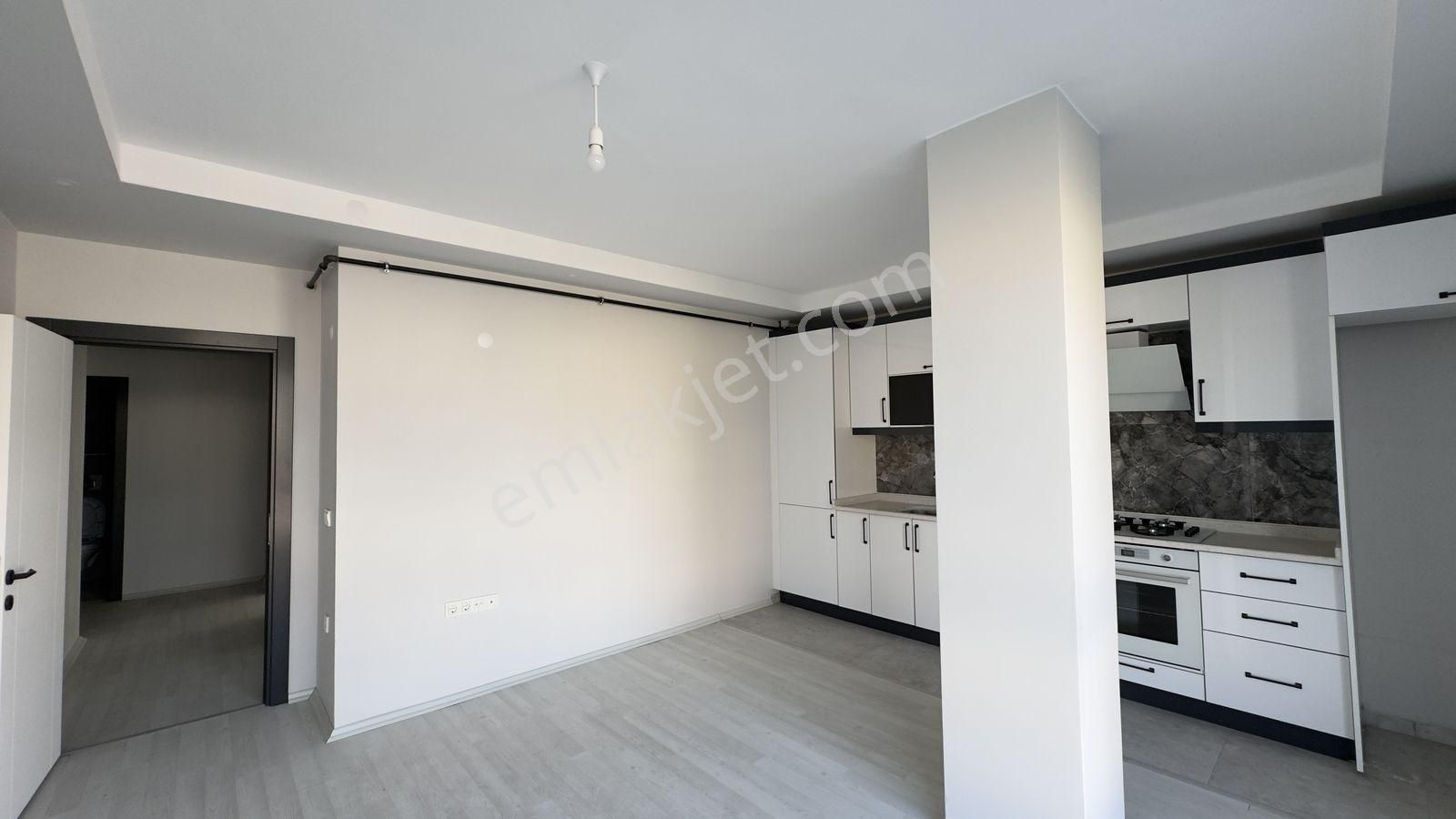 Çerkezköy Merkezde 1+1 Ve 2+0 Acil İhtiyaçtan Satılık Daire - Görsel 24