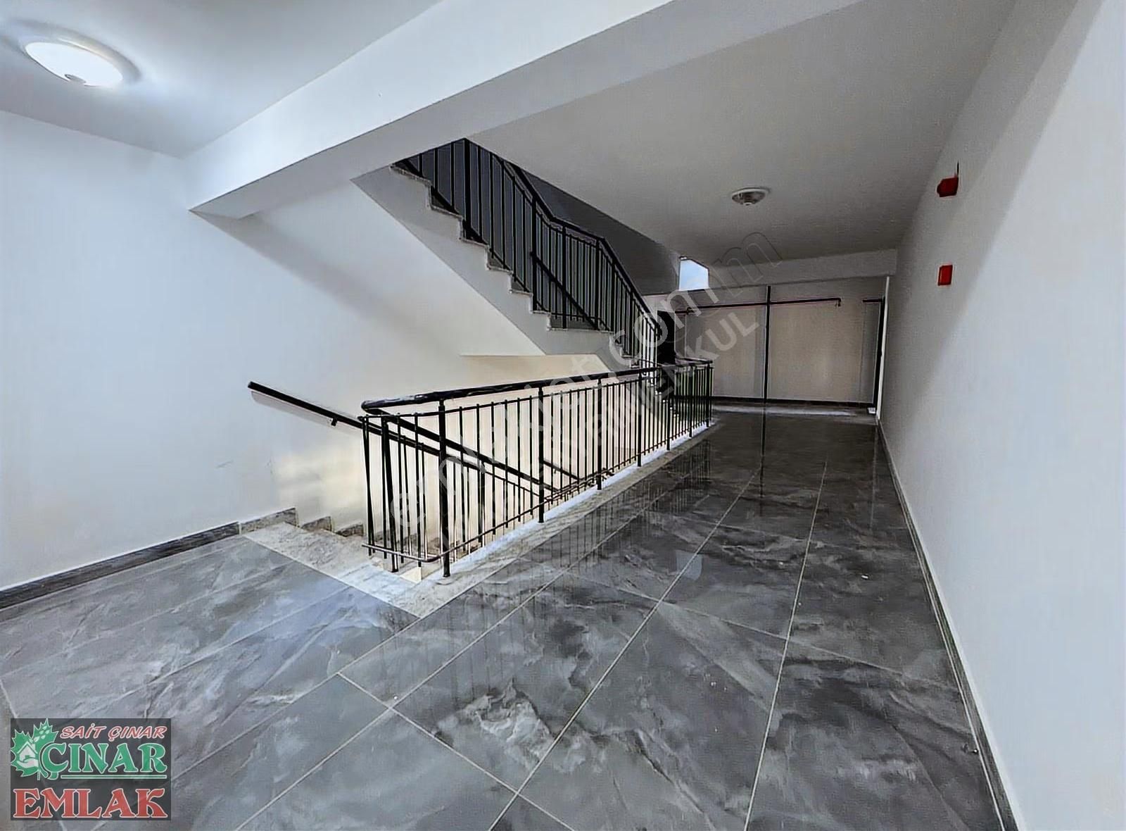 Yılın Fırsatı Ultra Lüx Geniş Kullanım Alanıyla 4+1 Arakat Daire - Görsel 35