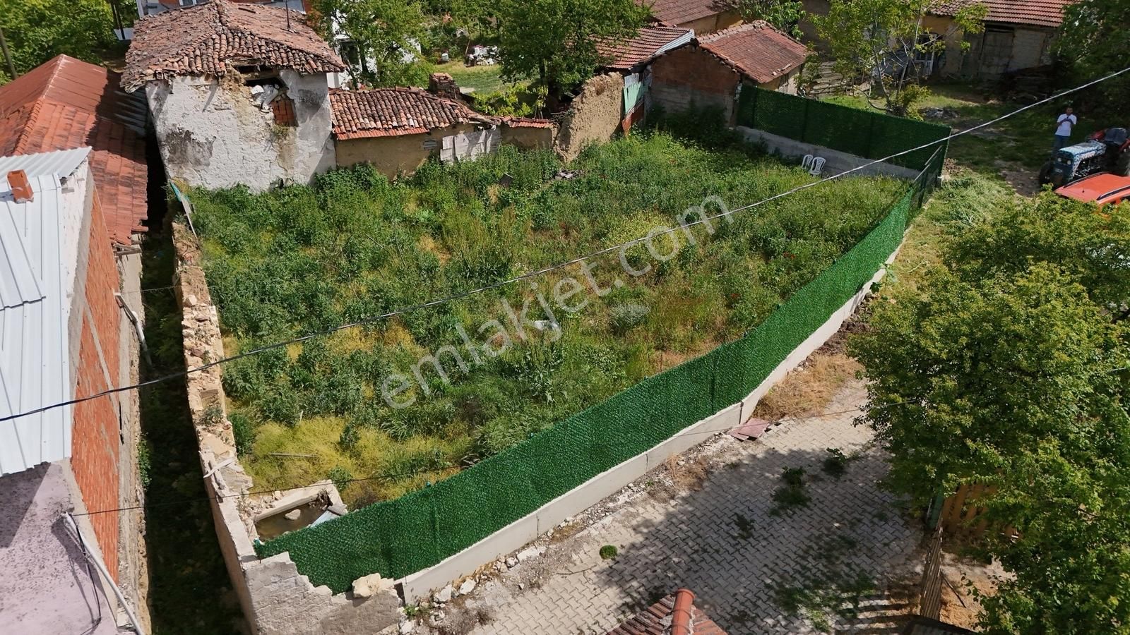 İznik Derbent'te Etrafı Çevrili 303 M2 İmarlı Arsa - Görsel 26