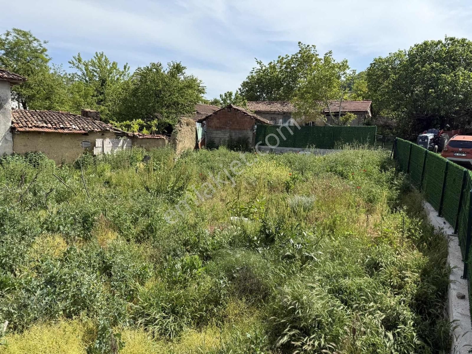 İznik Derbent'te Etrafı Çevrili 303 M2 İmarlı Arsa - Görsel 11