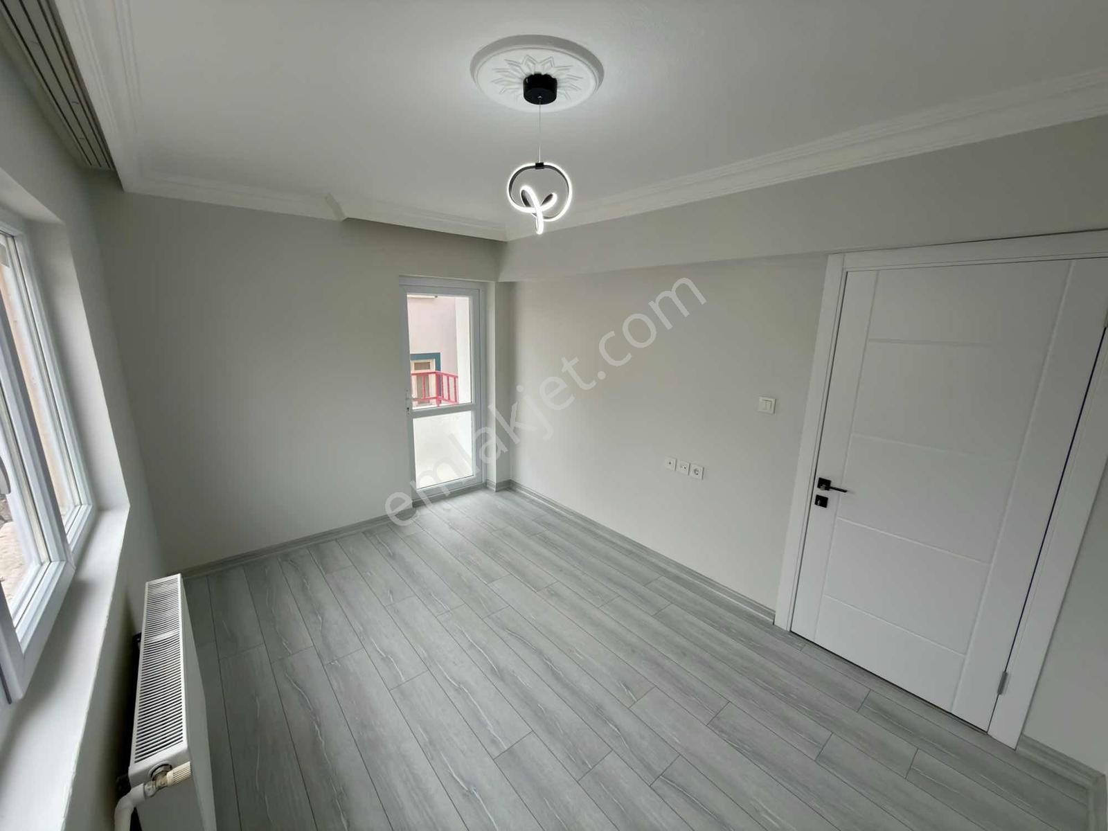 Etimesgut Elvan Mah. Ahi Elvan Cad. Yakını Lüks Yapılı 3+1 - Görsel 29