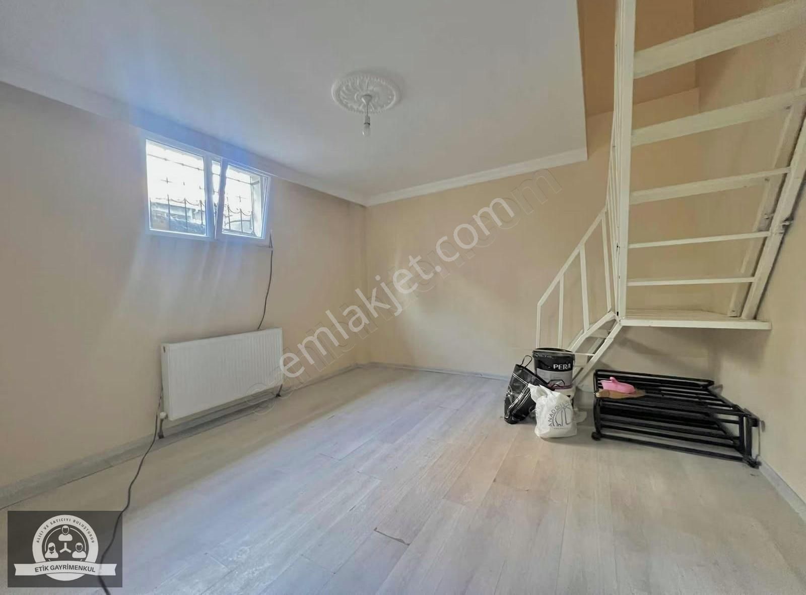 Yenidoğan Merkez'de Kiralık 2+1 Açık Mutfaklı Ters Dubleks - Görsel 14