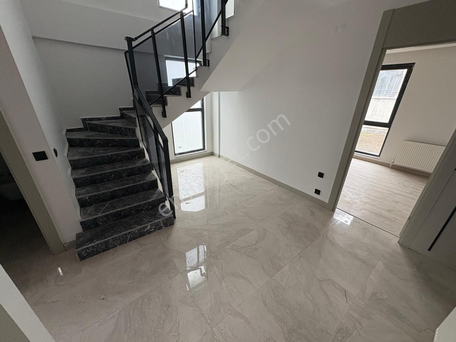 Sym'den Bağlıca Mh Ebeveny B. Giyinme Odalı 4+1 Villa - Görsel 19