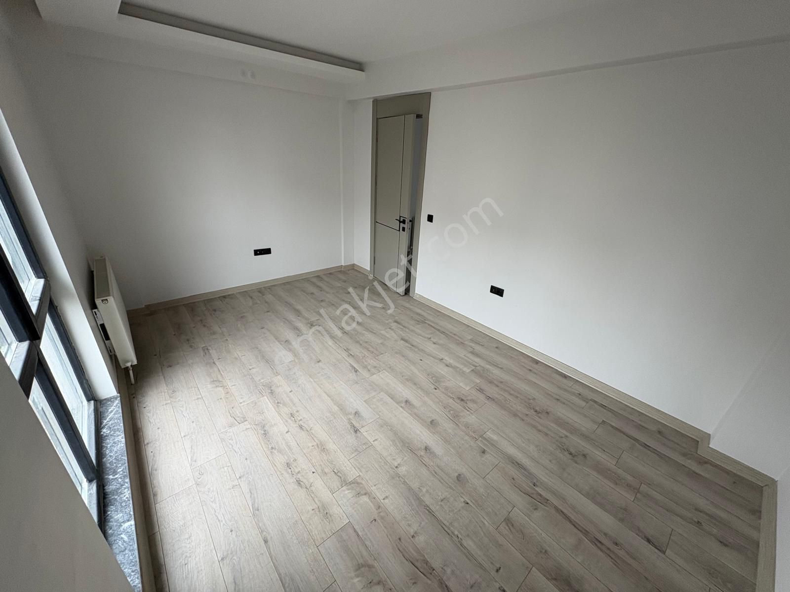 Sym'den Bağlıca Mh Ebeveny B. Giyinme Odalı 4+1 Villa - Görsel 15