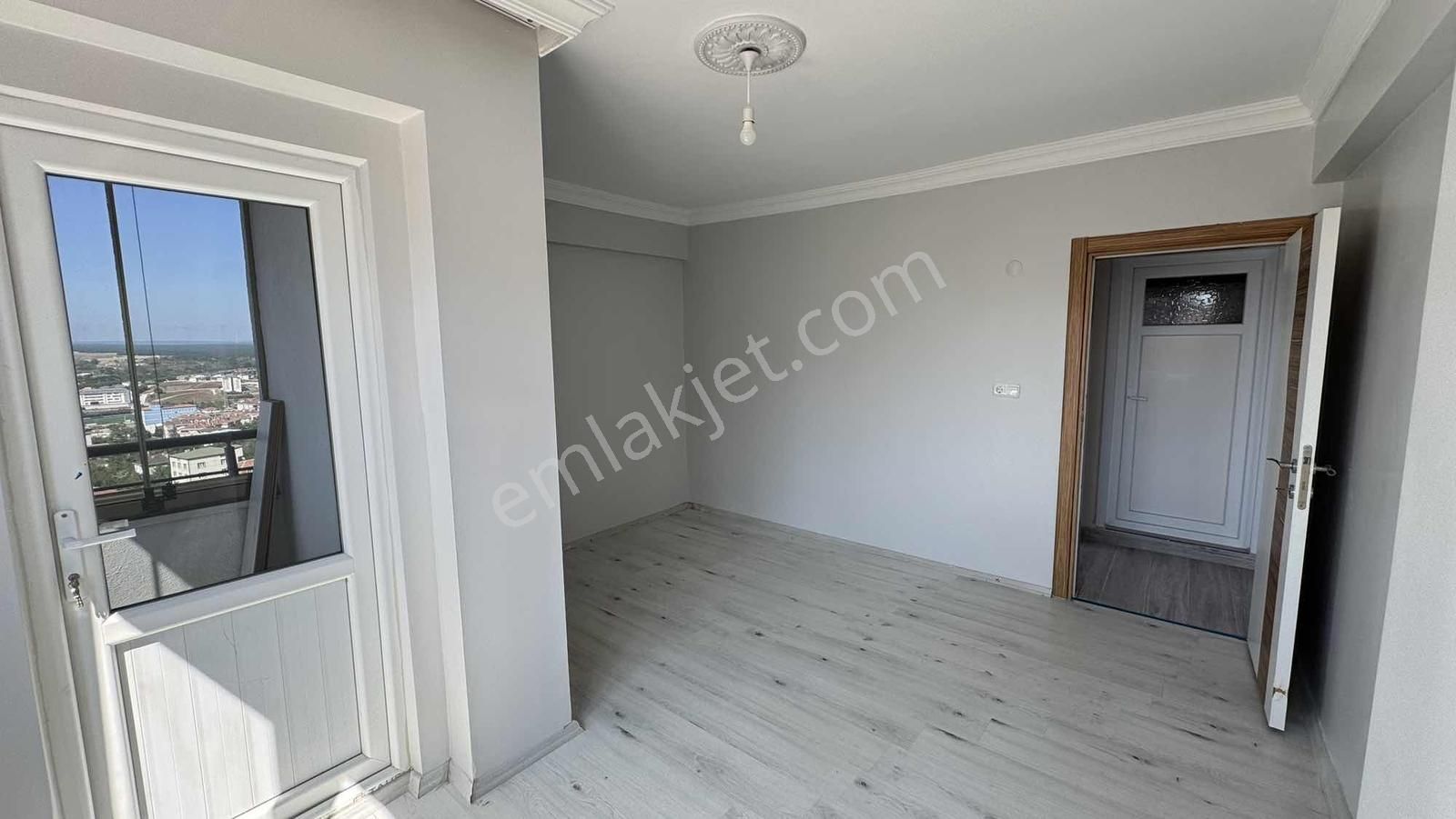 Çerkezköy Tepe Mevkiinde Satılık 3+1 Daire - Görsel 14