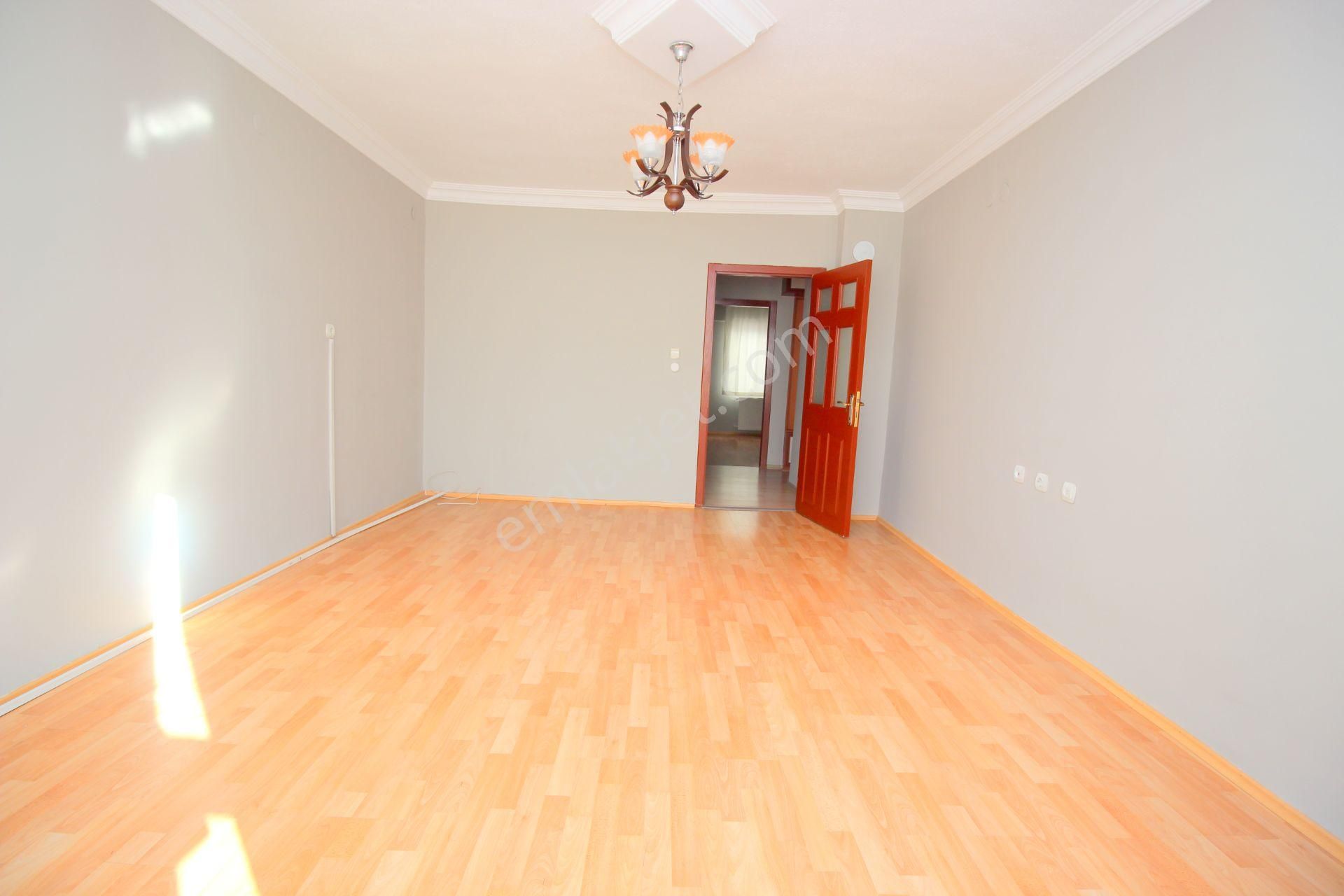 Emre Emlak'tan Elvankent'te 14.cd Yanı Asansörlü 4+2 Satılık Teras - Görsel 8