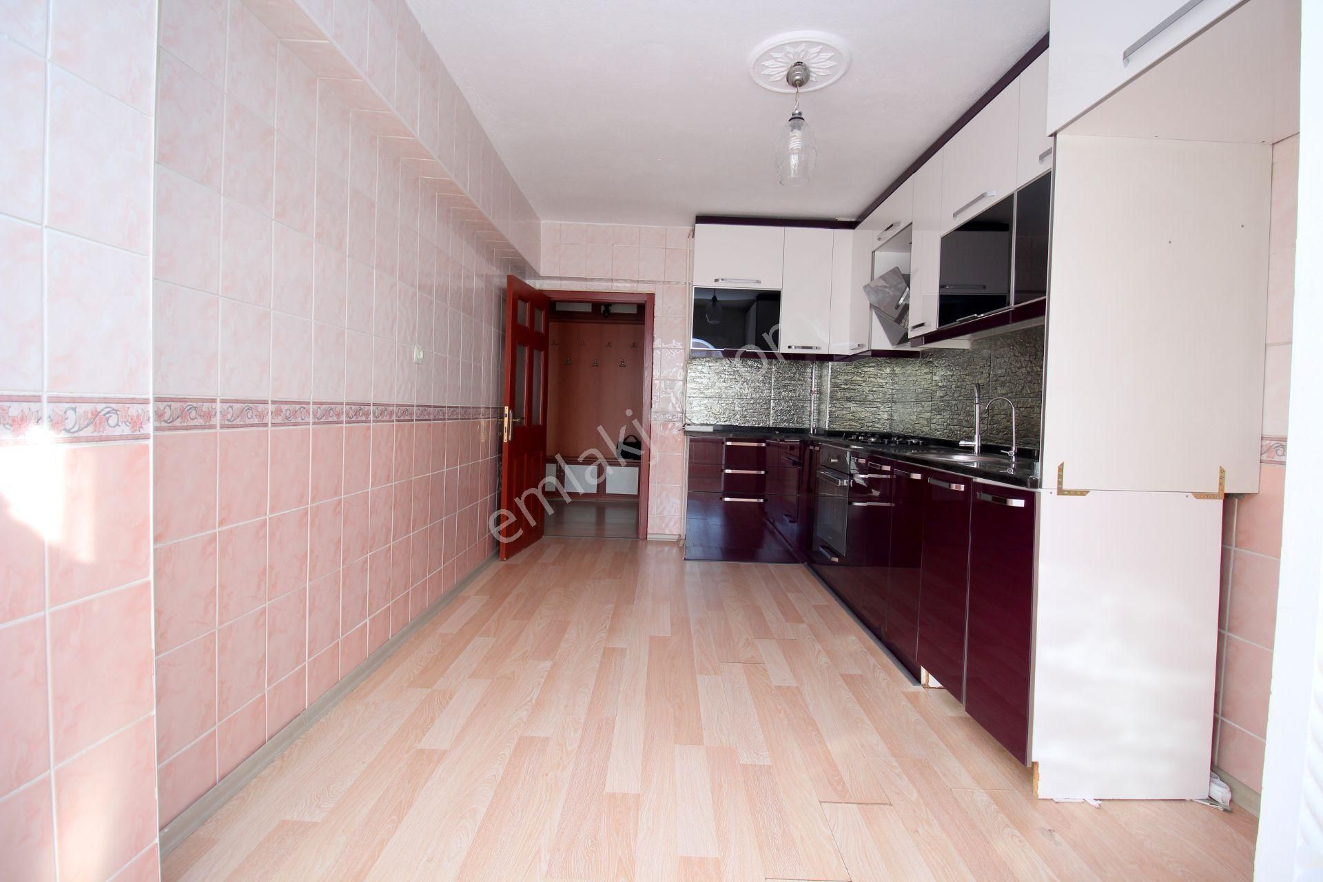 Emre Emlak'tan Elvankent'te 14.cd Yanı Asansörlü 4+2 Satılık Teras - Görsel 3