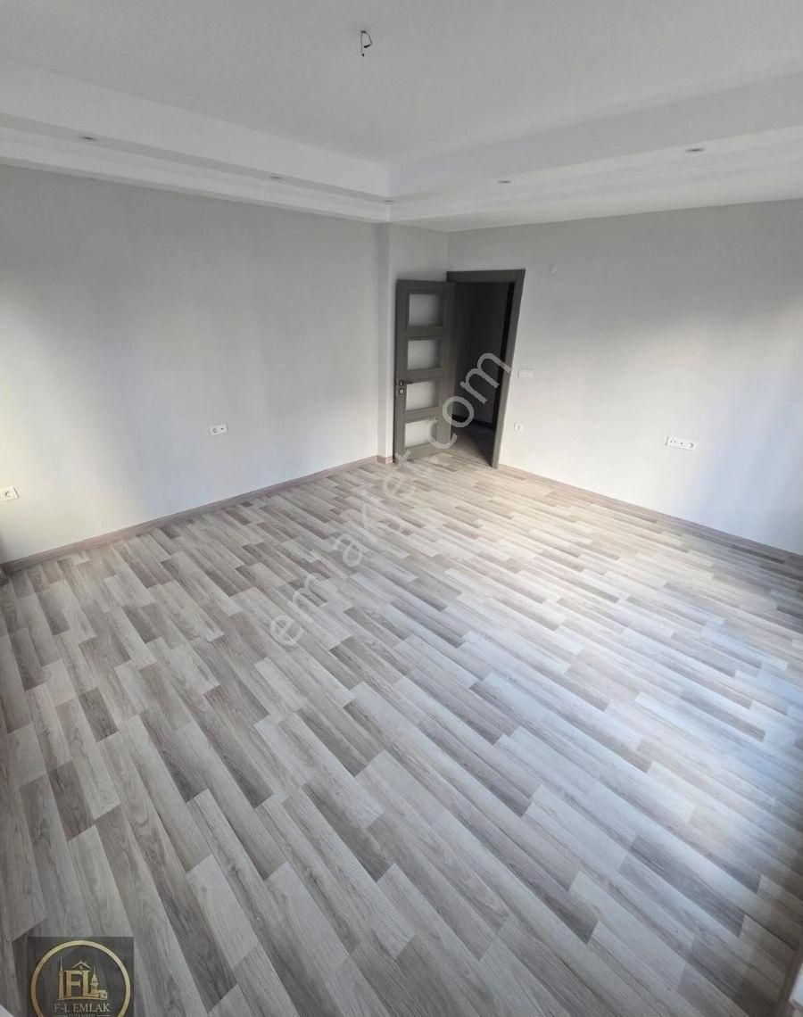 F-l Emlaktan Çekmeköy Merkez Mah.de Elit Sitede 2+1 - Görsel 16