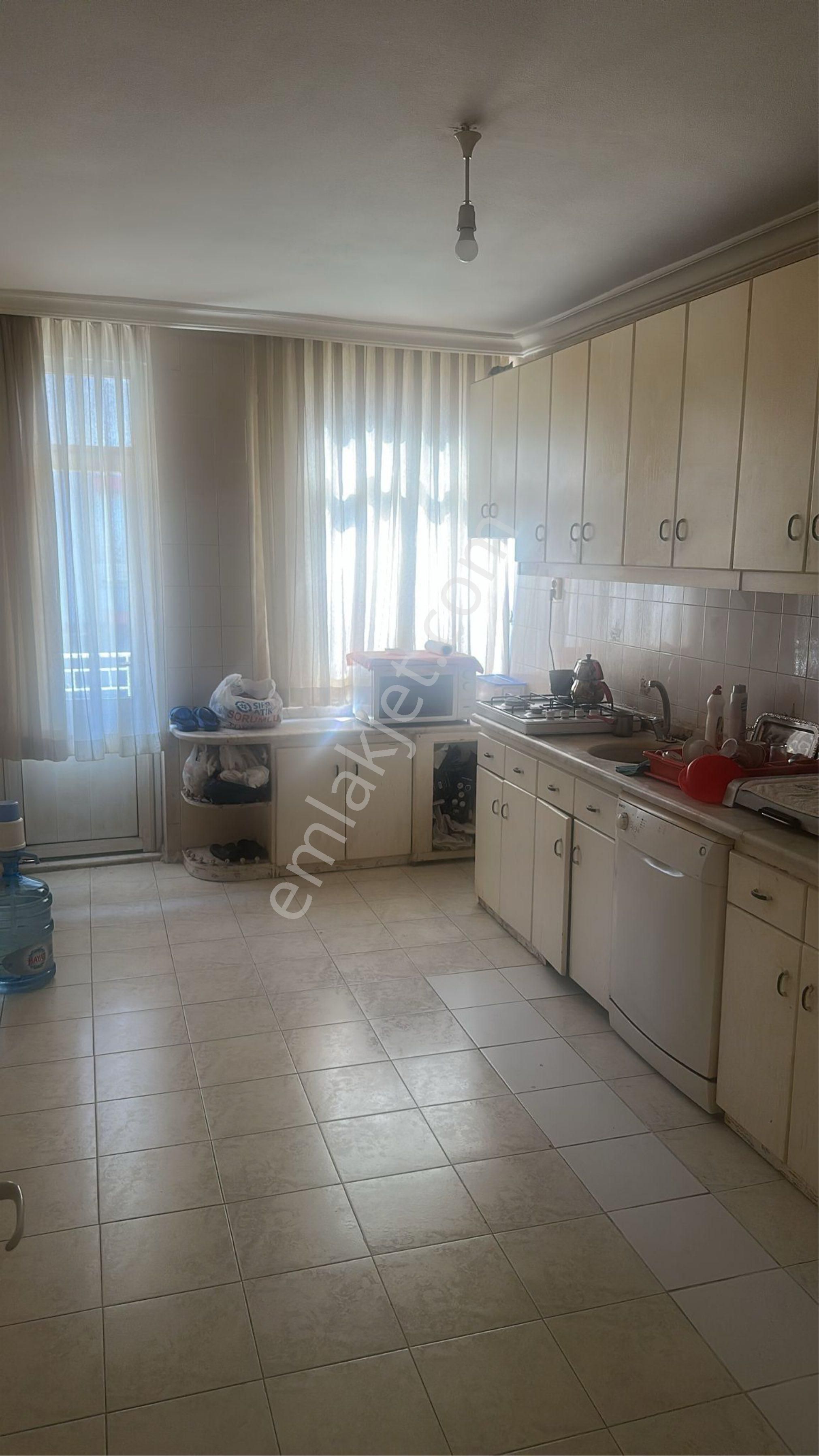 Mezitli Yeni Mahallede Site İçinde 150 M² 3+1 Asansörlü Daire - Görsel 7