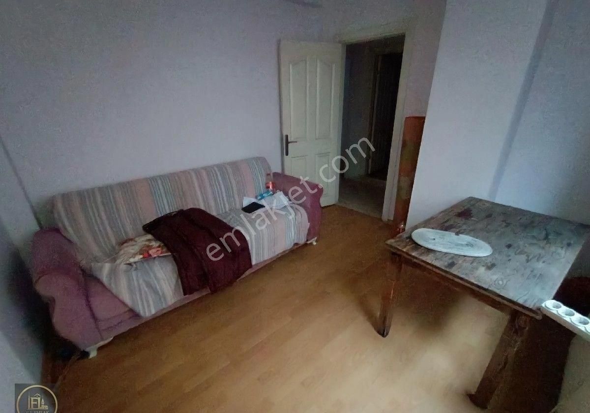 Bulgurlu Metroya 2 Dk Yürüme Mesafesinde 3+1 Genç Bina Ara Kat - Görsel 10