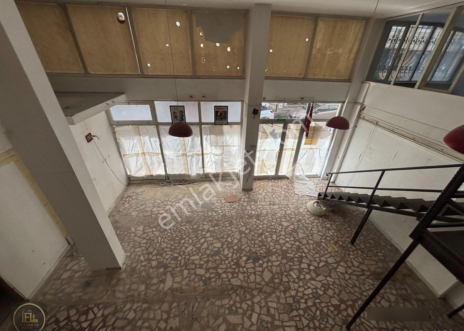 F-l Emlaktan Bulgurlu Metro Yakını Caddeye 3.bina Asma Katlı - Görsel 17