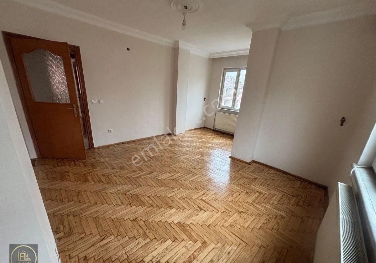 F-l Emlaktan Emaar Avm Libadiye Metro Yakını 3+1 Arakat - Görsel 6