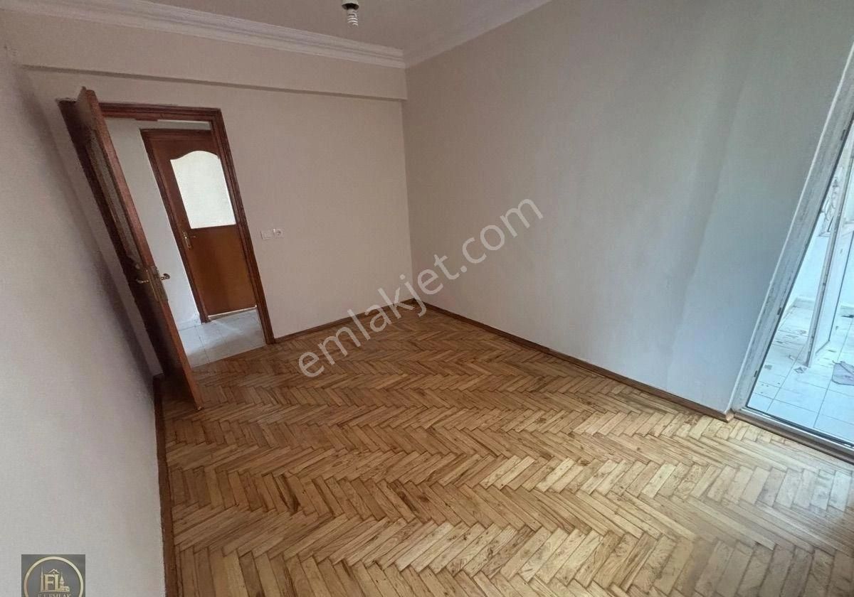 F-l Emlaktan Emaar Avm Libadiye Metro Yakını 3+1 Arakat - Görsel 17