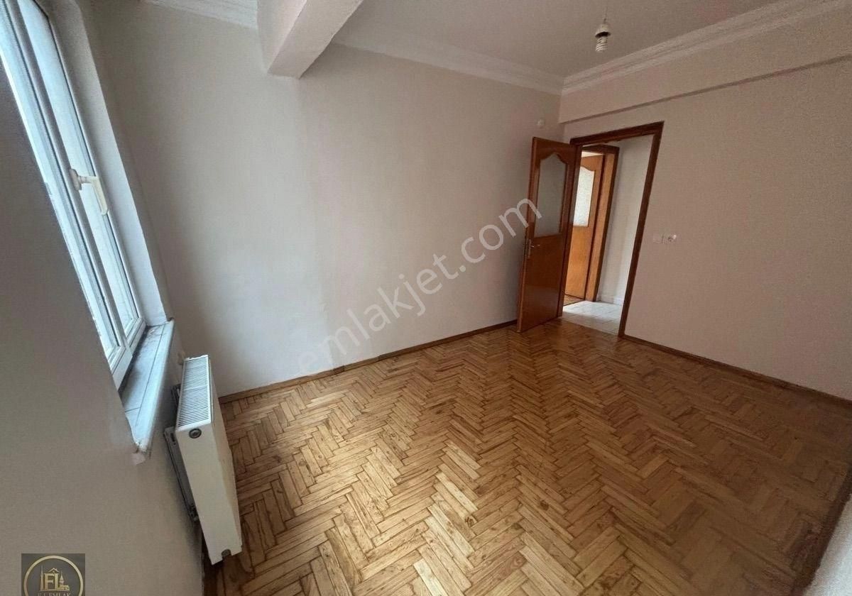 F-l Emlaktan Emaar Avm Libadiye Metro Yakını 3+1 Arakat - Görsel 20