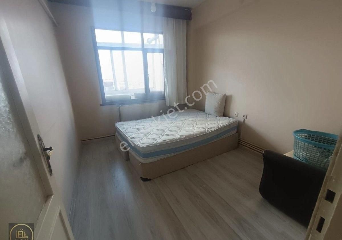 Fl Emlaktan Bulgurluda Ferah Daire - Görsel 12