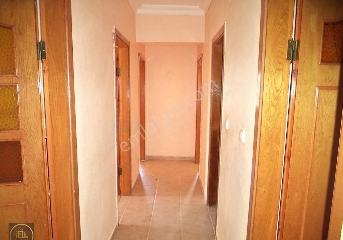 F-l Emlaktan Seçkin Sitede Geniş 3+1 Otoparklı - Görsel 4