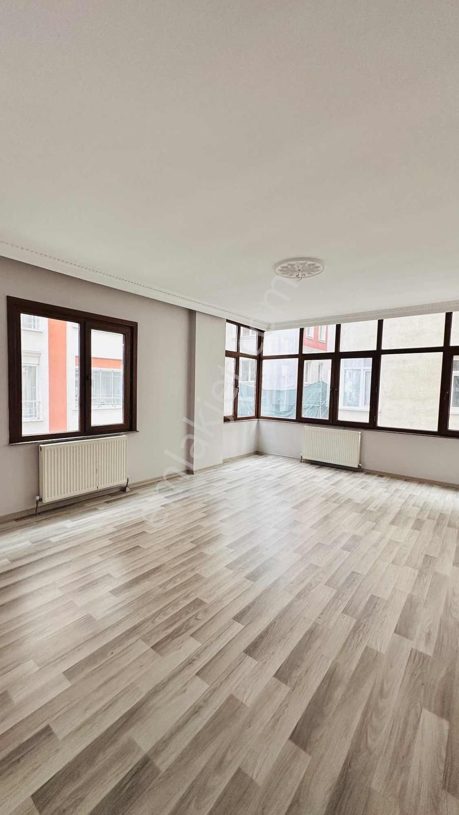 Çerkezköy G.o.p.mahallesi Merkezi Konumda 2+1 Geniş 105 M² Daire - Görsel 15