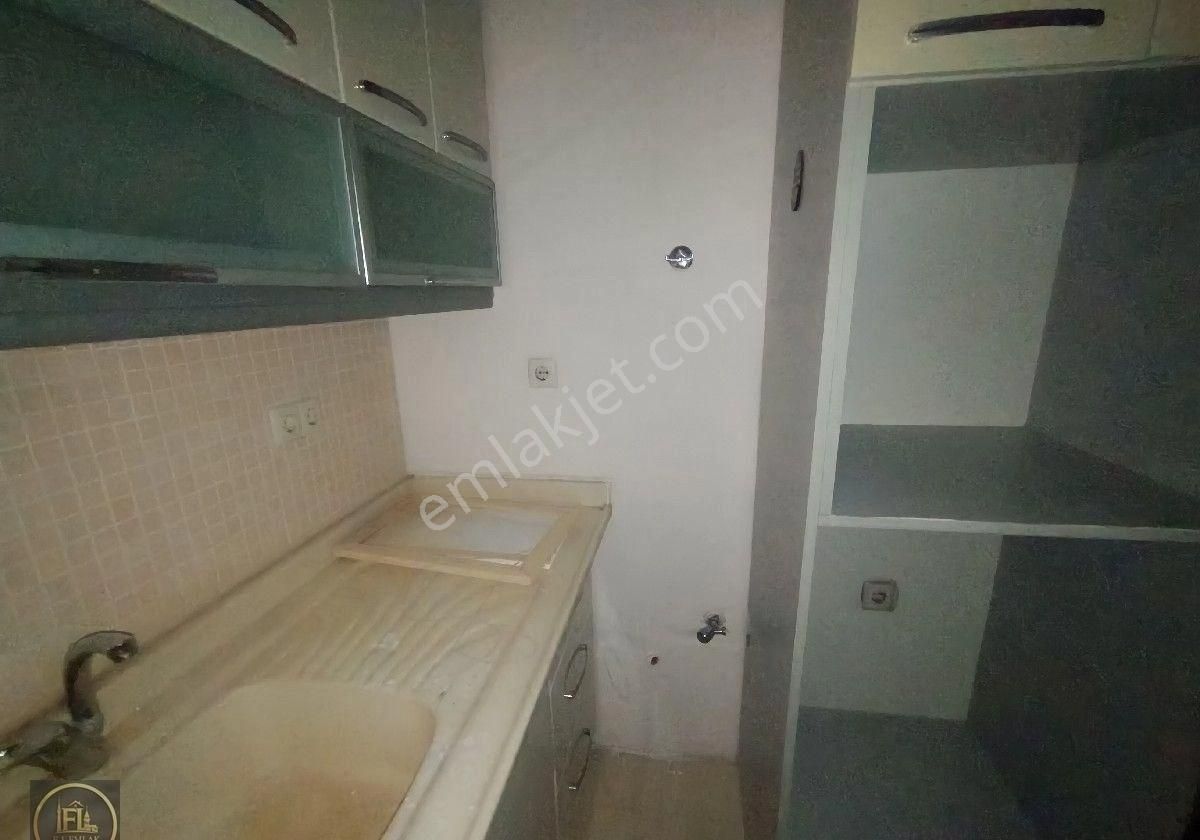 F-l Emlaktan Deniz Manzaralı Bakımlı 2+1 Zeynep Kamil Hastanesine Marmaraya Yürüme Mesafesinde - Görsel 14