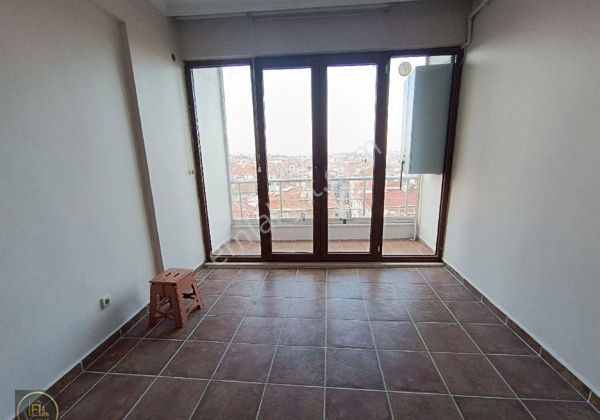 F-l Emlaktan Deniz Manzaralı Bakımlı 2+1 Zeynep Kamil Hastanesine Marmaraya Yürüme Mesafesinde - Görsel 6