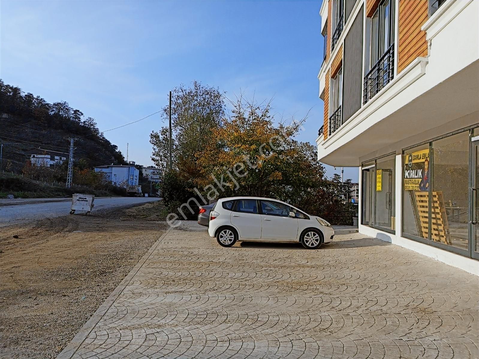 Damla Emlak'tan Atakum Taflan'da 130m2 Geniş Vitrin İşyeri - Görsel 18