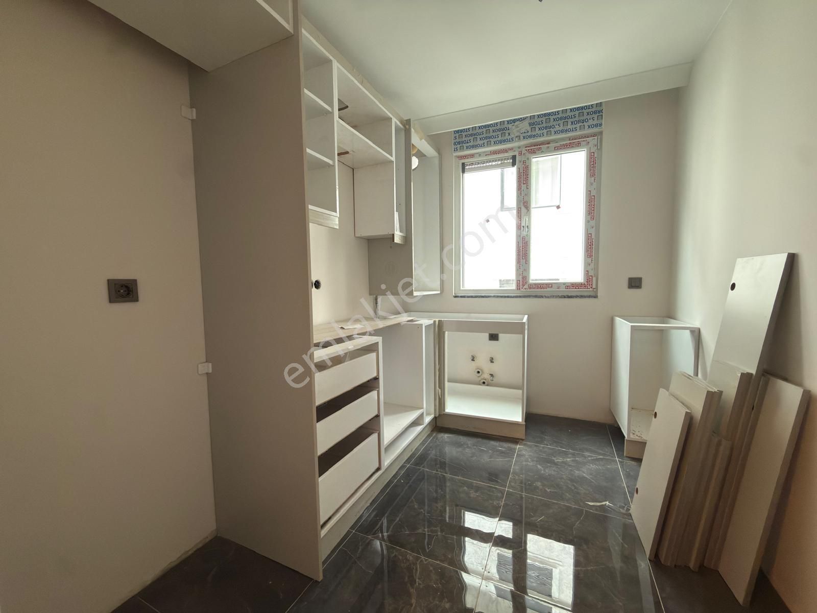 █ Konfor █ Küçükyalı, Balkonlu, Ayrı Mutfaklı, 3. Kat, Sıfır 2+1 - Görsel 23
