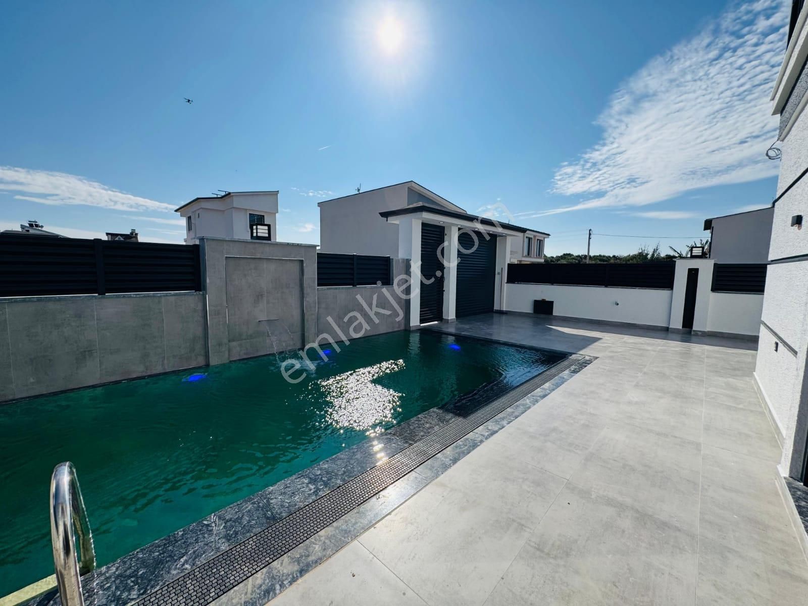 Didim Hisar Mah. 208 M2 Arsa İçerisnde 4+1 Havuzlu Ve Bahçeli Tam Müstakil Villamız Satışdadır - Görsel 3