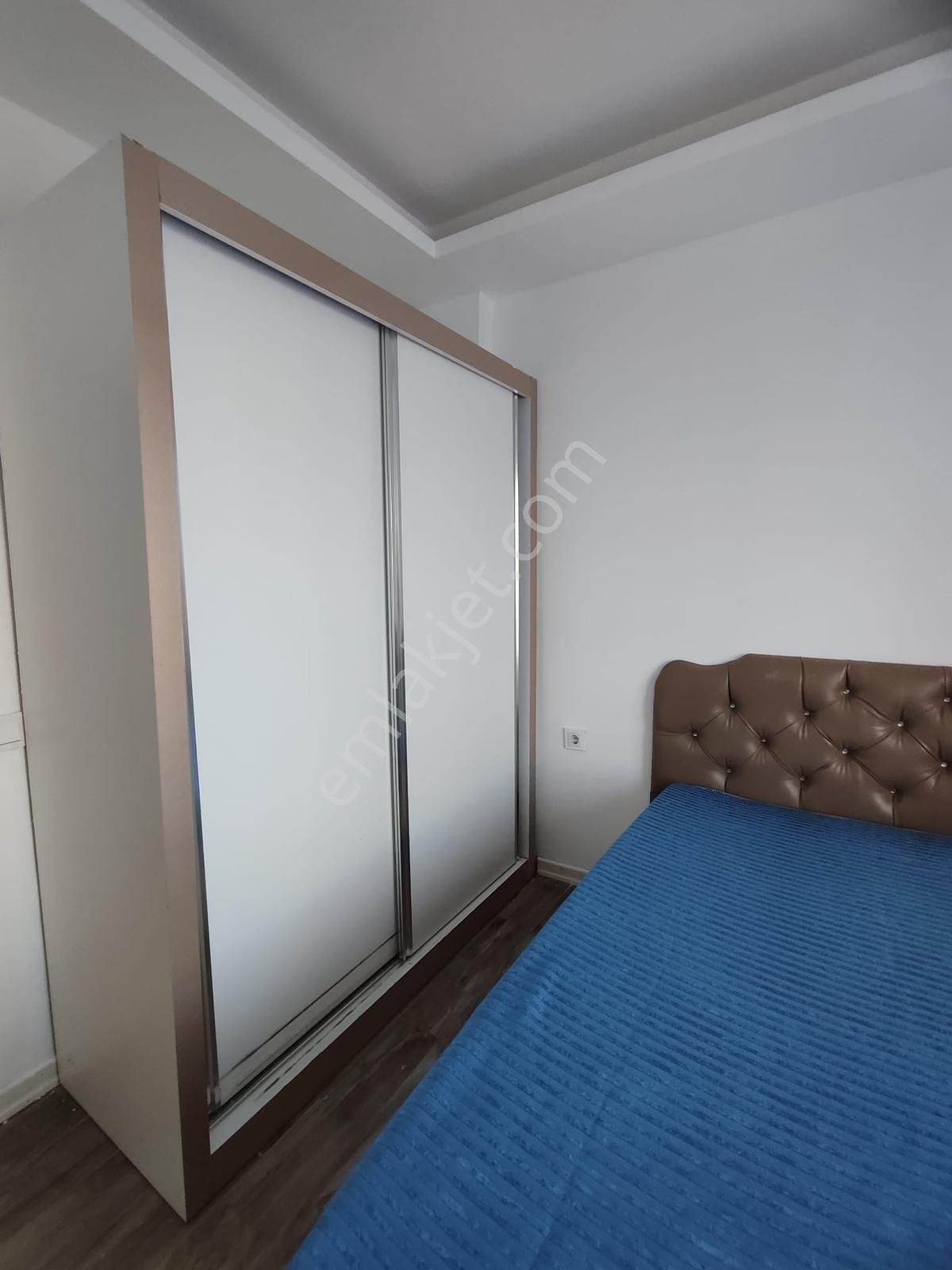 Güzeloba Mahallesi'nde 1+1 Eşyalı Kiralık Daire - Görsel 2