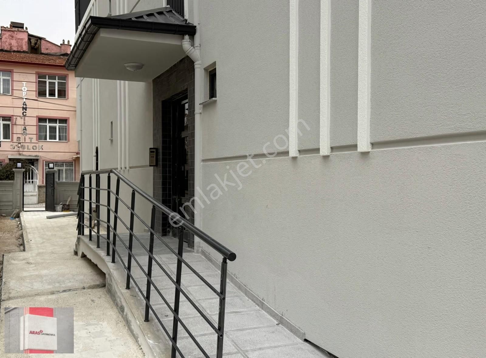 Aras Gyo'dan Aydınlık Evler Mah.'de Kapalı Otoparklı 2+1 Dairelr - Görsel 7