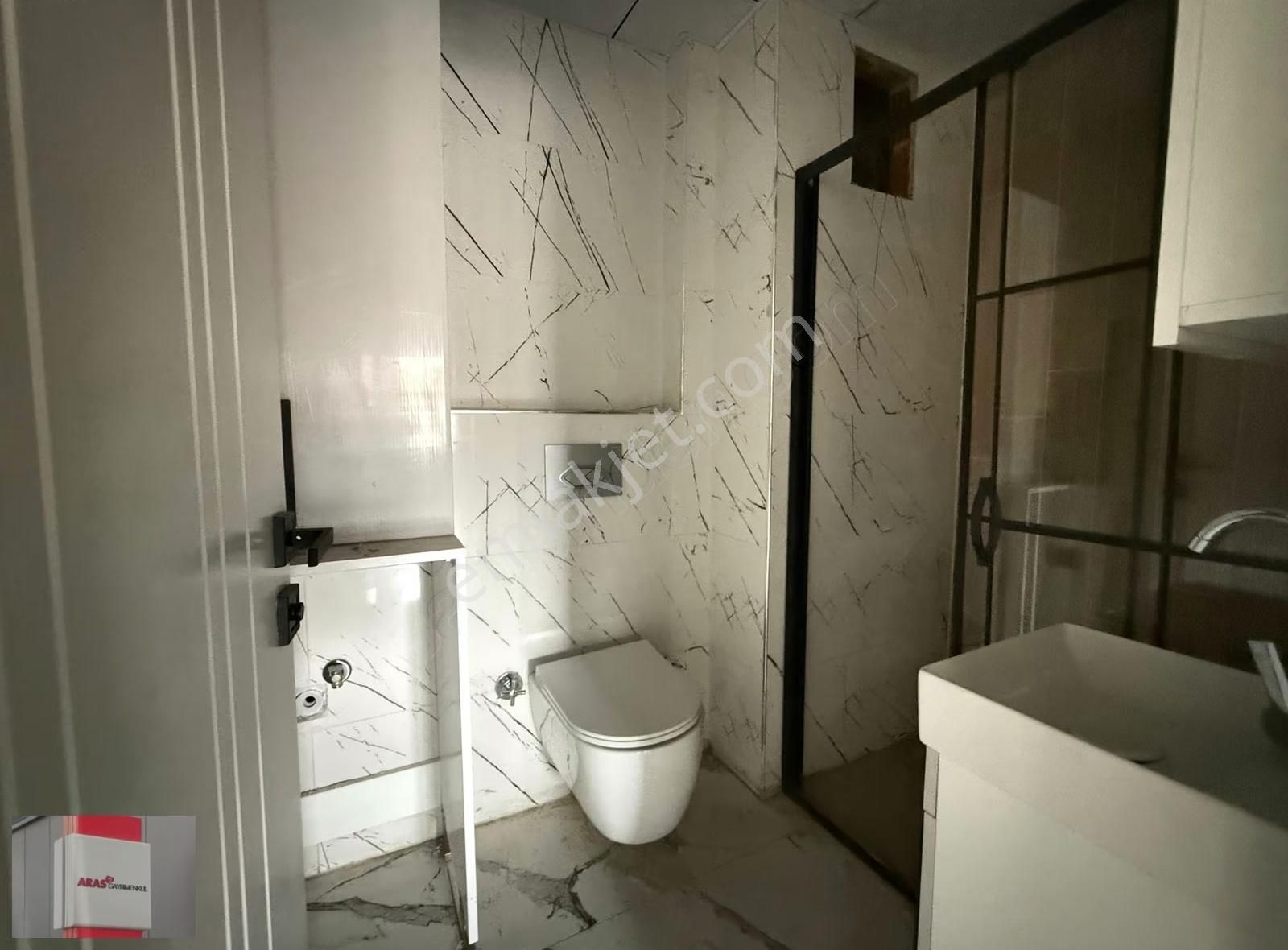 Aras Gyo'dan Aydınlık Evler Mah.'de Kapalı Otoparklı 2+1 Dairelr - Görsel 16