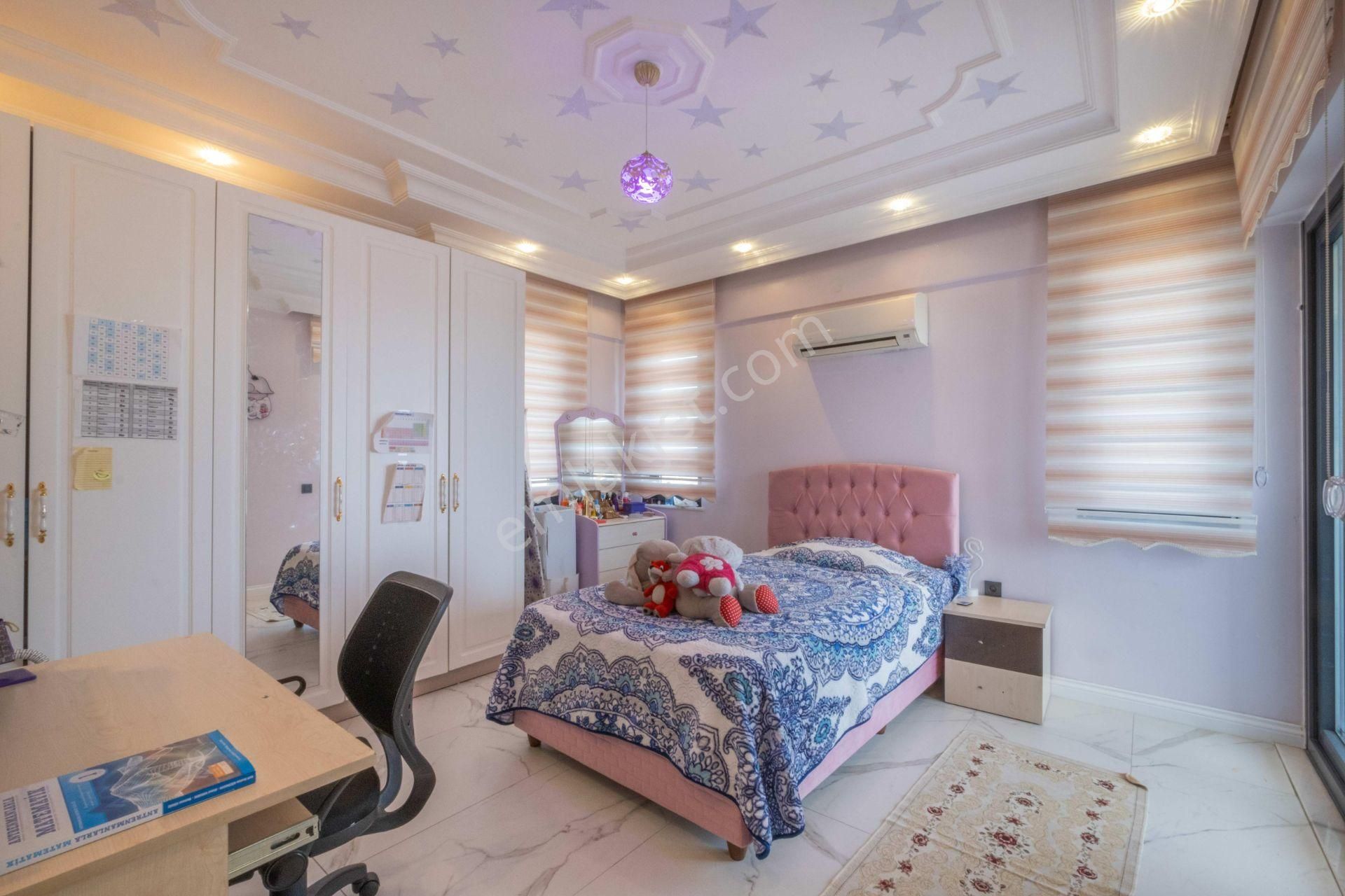 Lara 'da Havuzlu Site İçi Yapılı Geniş Dubleks - Görsel 16