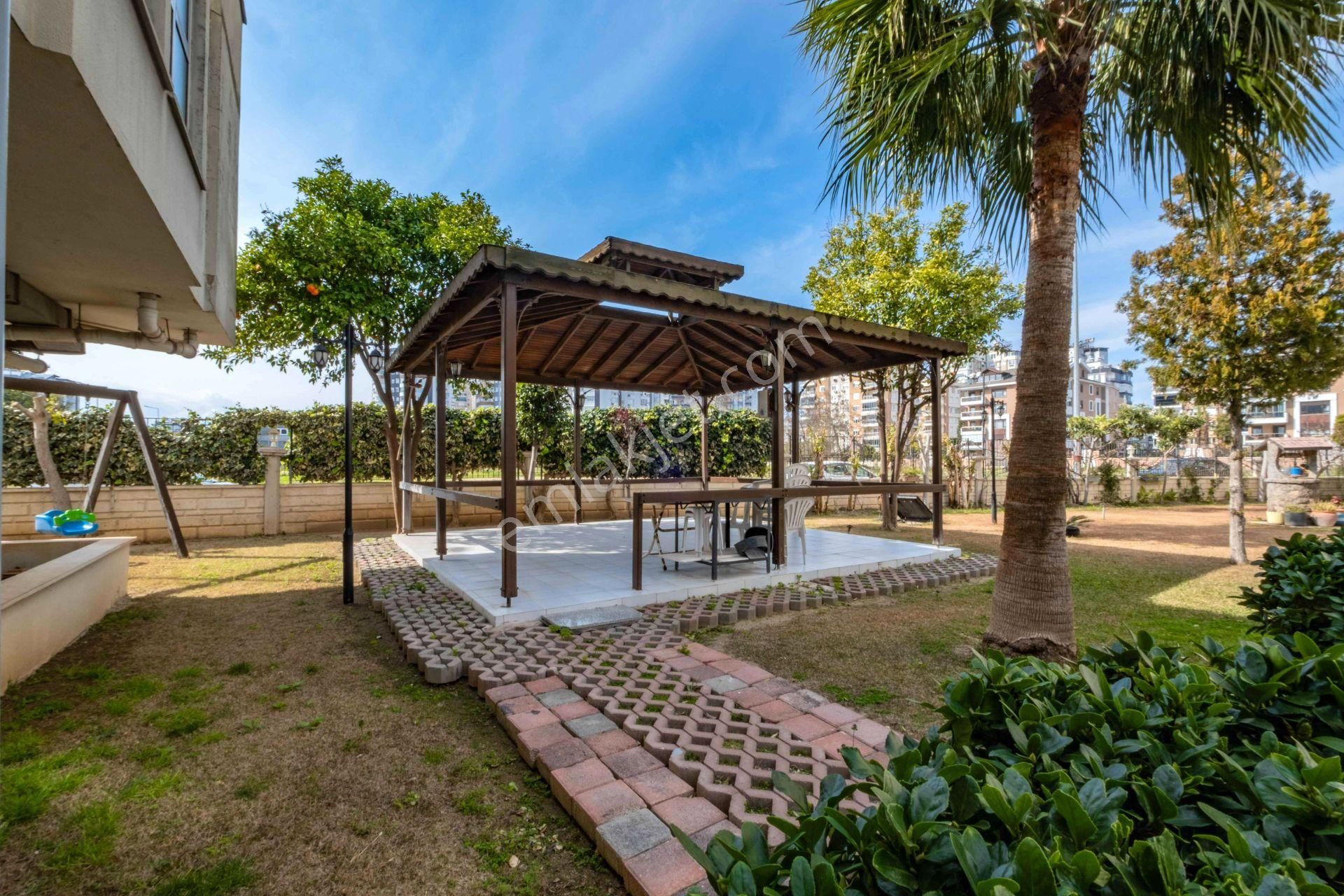 Lara 'da Havuzlu Site İçi Yapılı Geniş Dubleks - Görsel 2