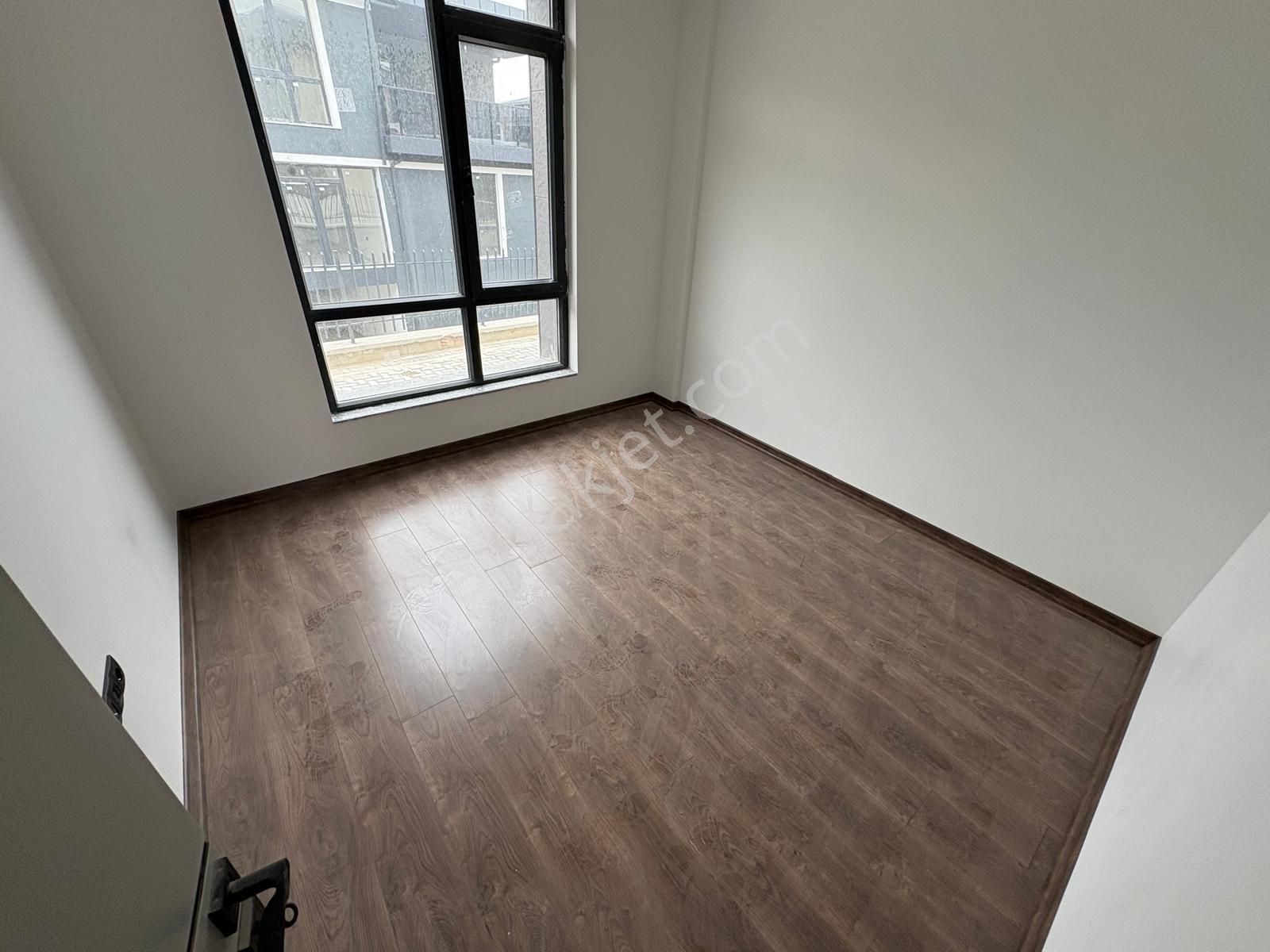 Sym'den Bağlıca Mh Ebeveny B. Giyinme Odalı 3+1 Villa - Görsel 15