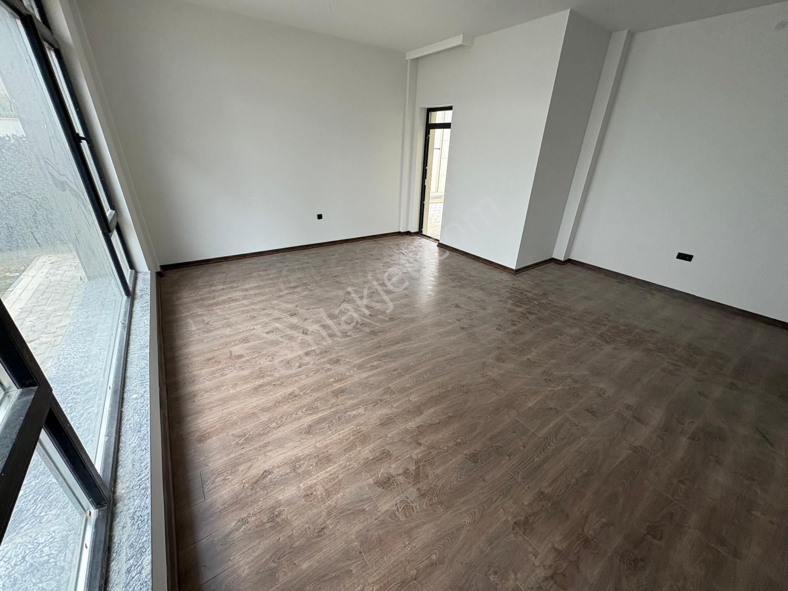 Sym'den Bağlıca Mh Ebeveny B. Giyinme Odalı 3+1 Villa - Görsel 10