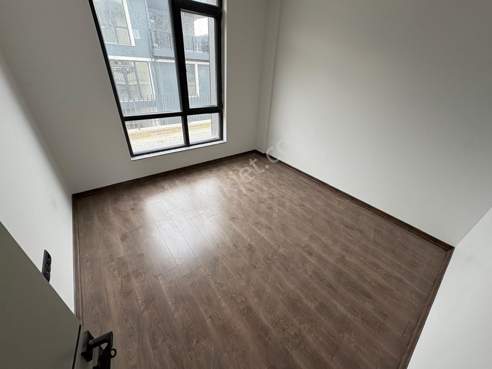 Sym'den Bağlıca Mh Ebeveny B. Giyinme Odalı 3+1 Villa - Görsel 14