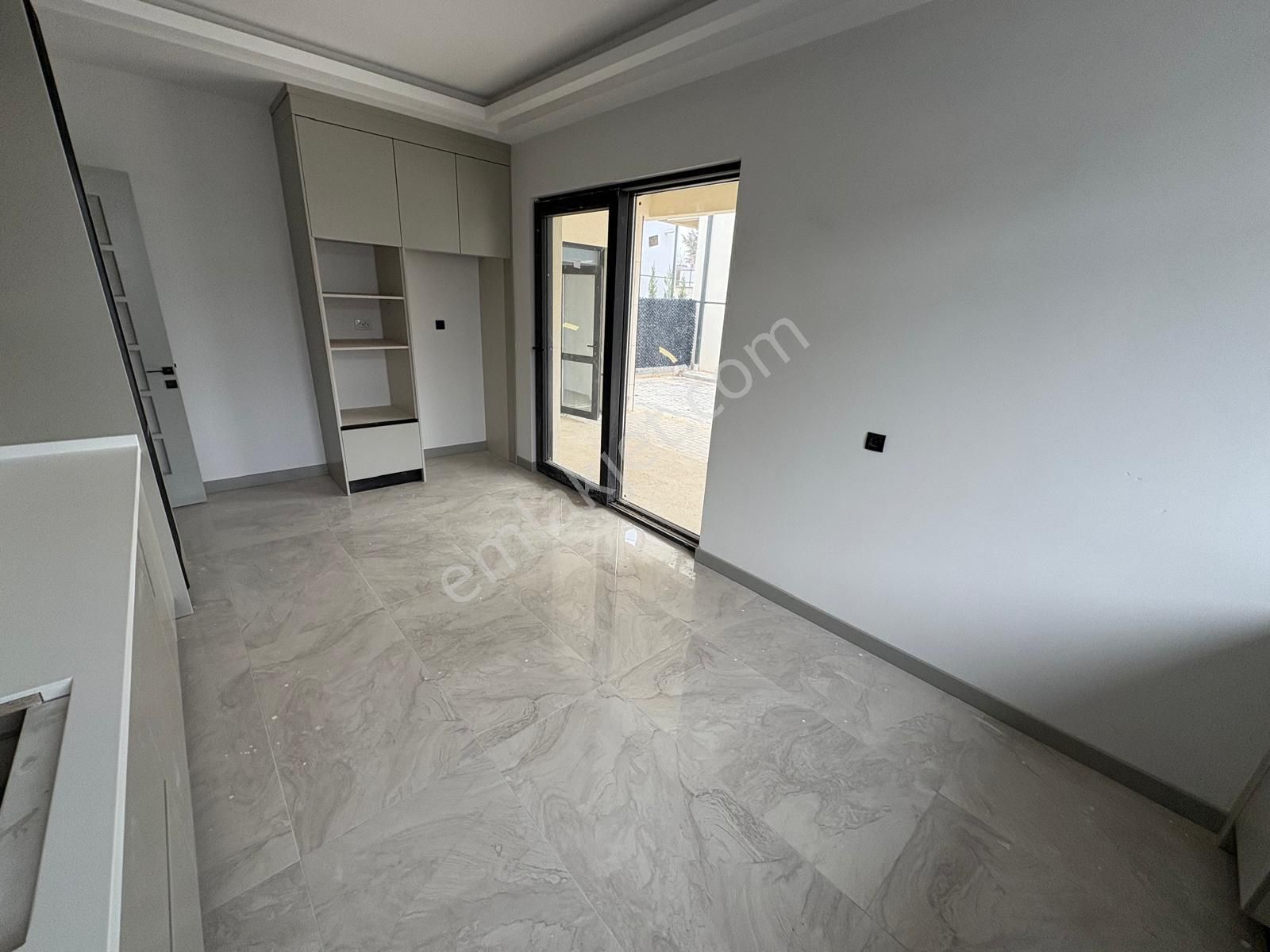 Sym'den Bağlıca Mh Ebeveny B. Giyinme Odalı 3+1 Villa - Görsel 6