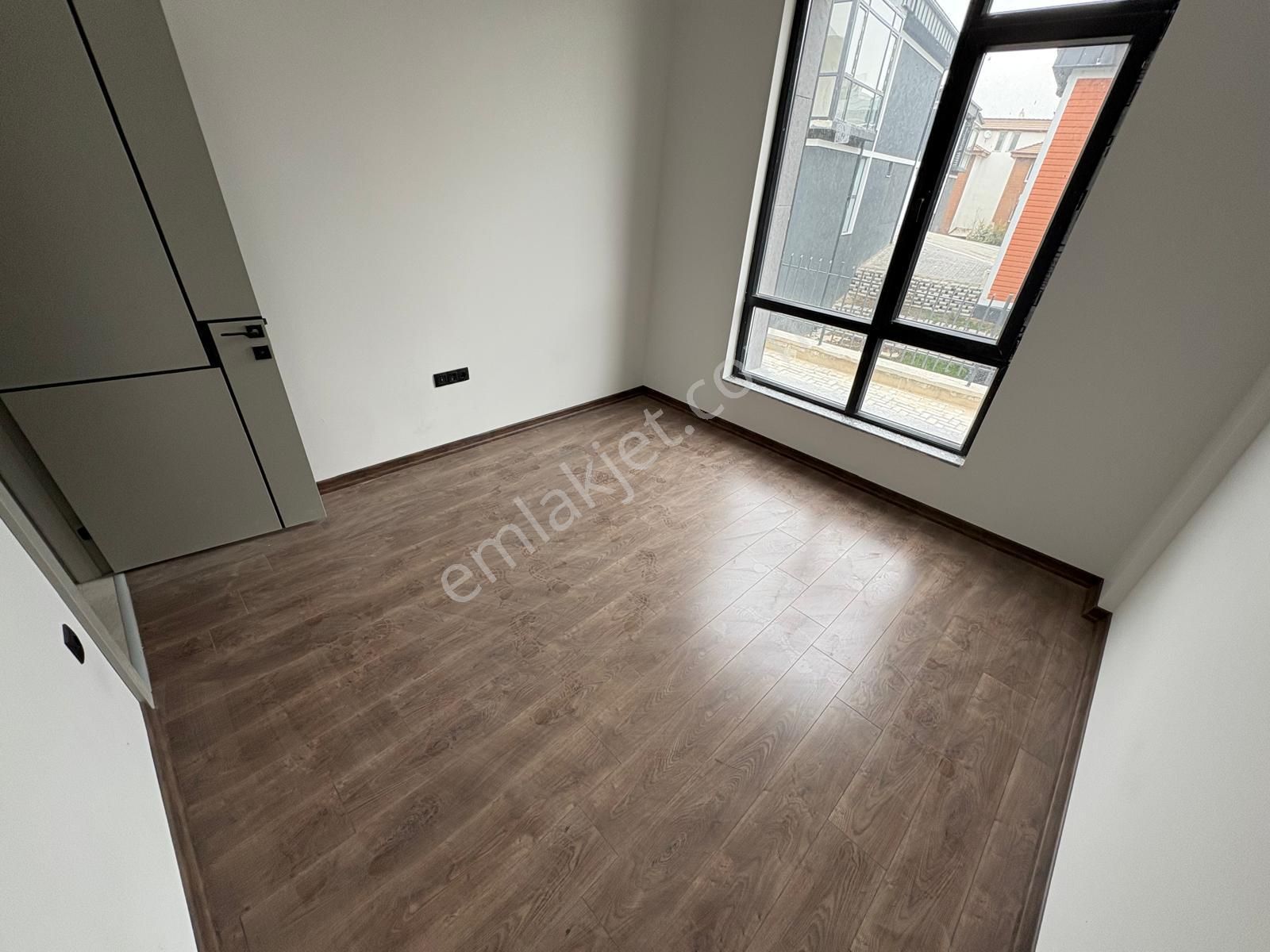 Sym'den Bağlıca Mh Ebeveny B. Giyinme Odalı 3+1 Villa - Görsel 16