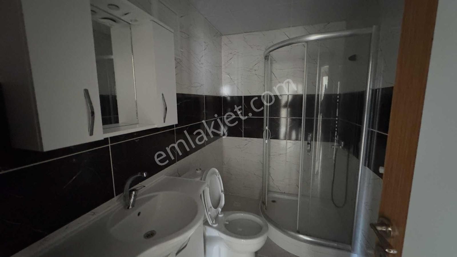 İstasyon Emniyet Karşısında Kiralık 2+1 Daire - Görsel 19