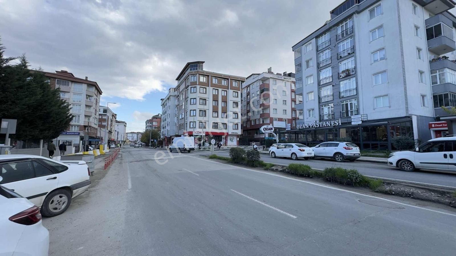 İstasyon Emniyet Karşısında Kiralık 2+1 Daire - Görsel 12