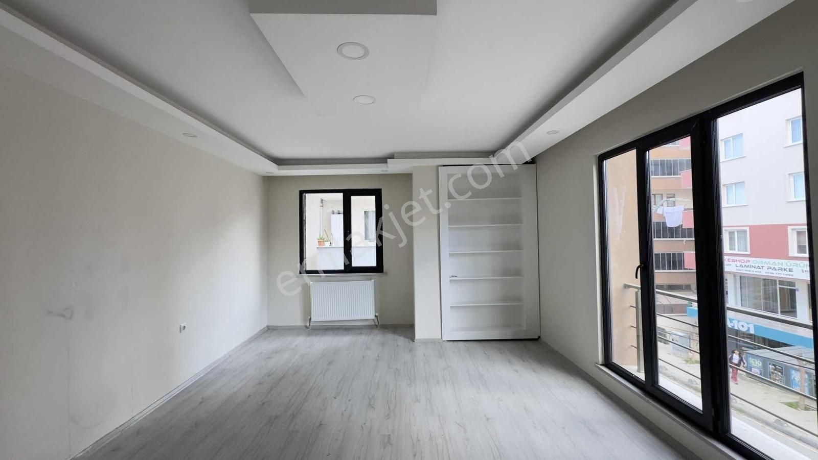 İstasyon Emniyet Karşısında Kiralık 2+1 Daire - Görsel 24
